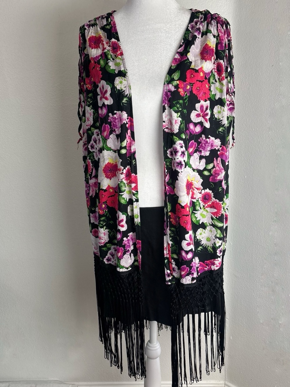 Betsey Johnson Floral Fringe Kimono Duster Size M/L